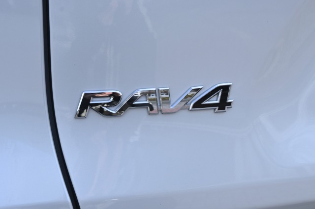 トヨタ:RAV4